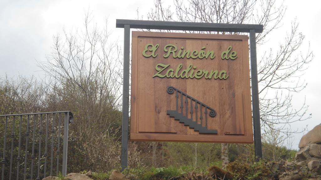 El Rincon De Zaldierna Bagian luar foto