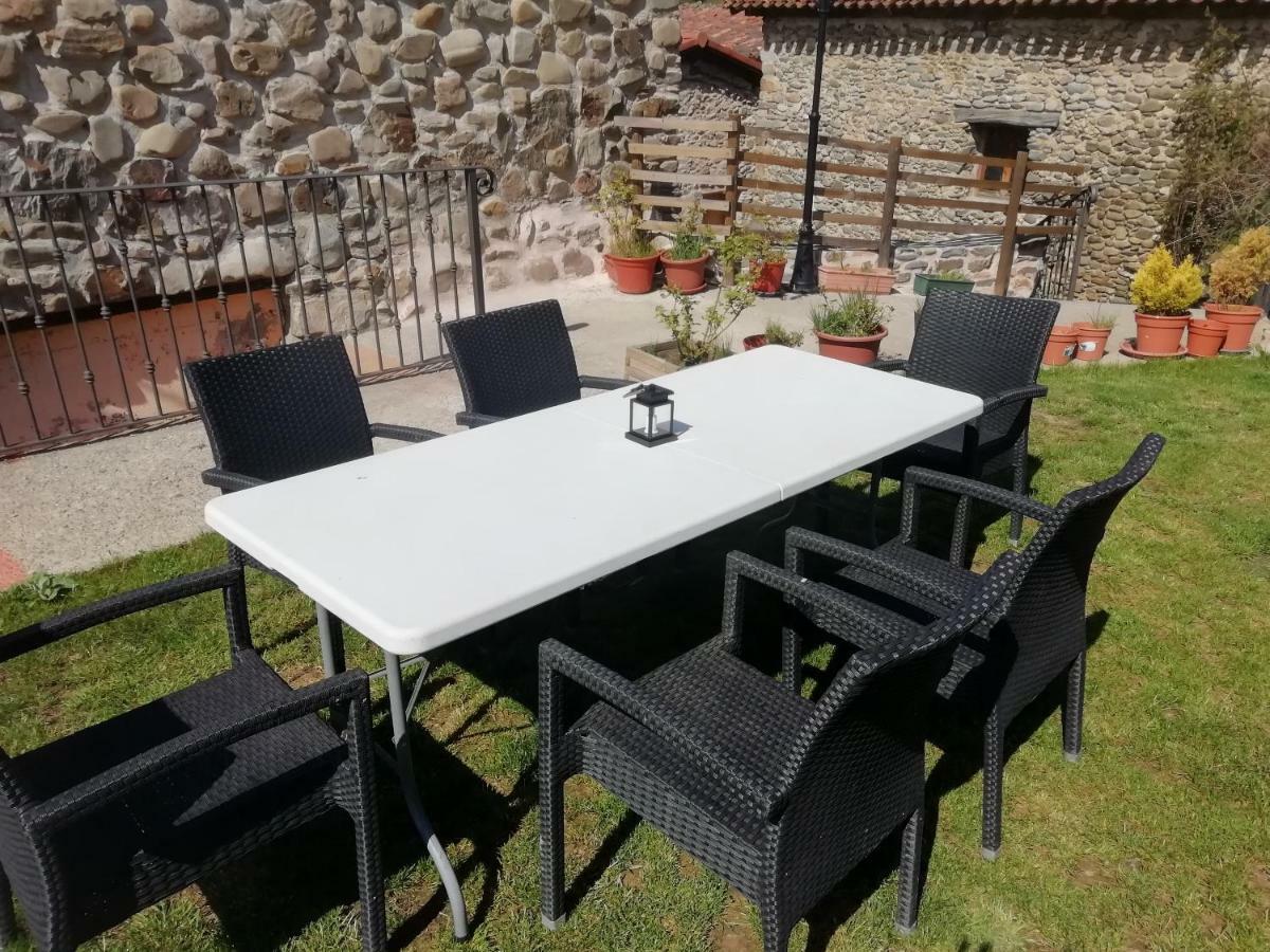 El Rincon De Zaldierna Bagian luar foto